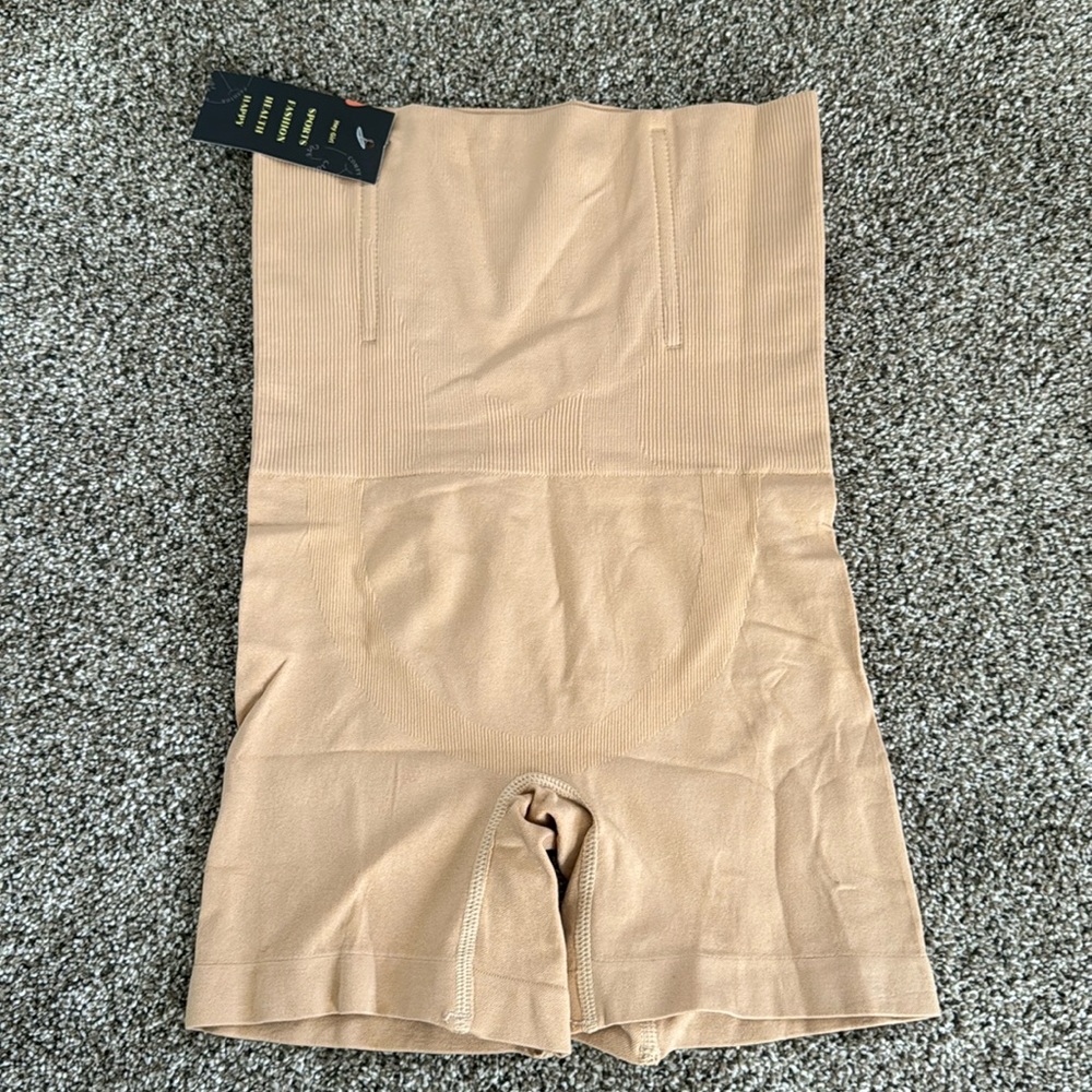 NWT Shapewear bodysuit tummy control S - Picture 5 of 8